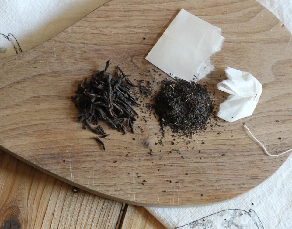 loose leaf and bagged tea