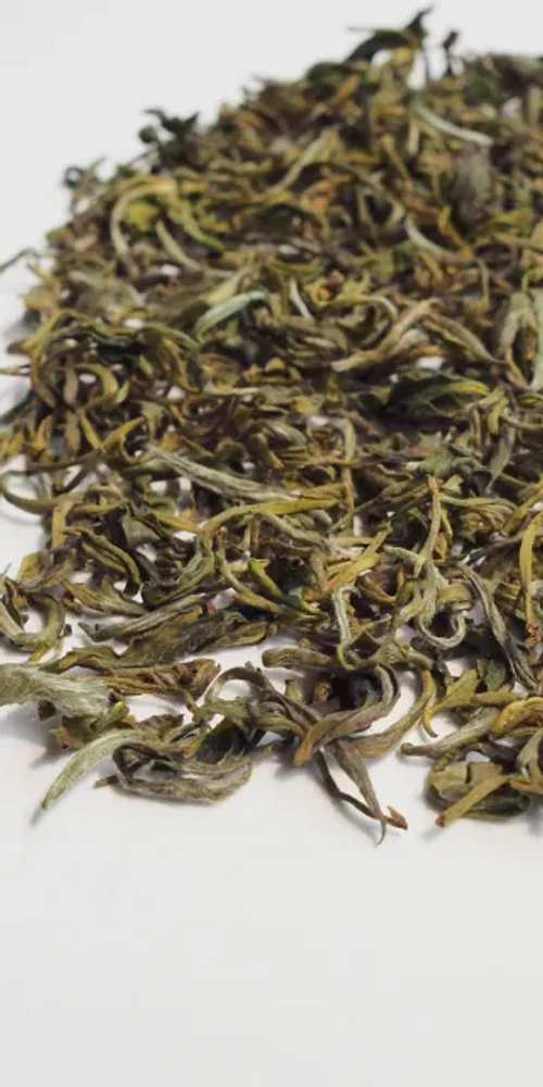 Loose-leaf Fuding white tea suitable for long-term aging
