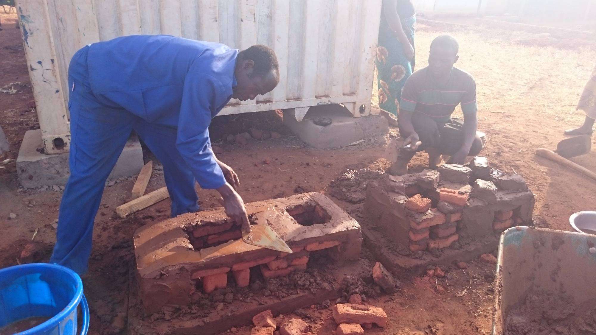 Green builds a Changu Changu stove