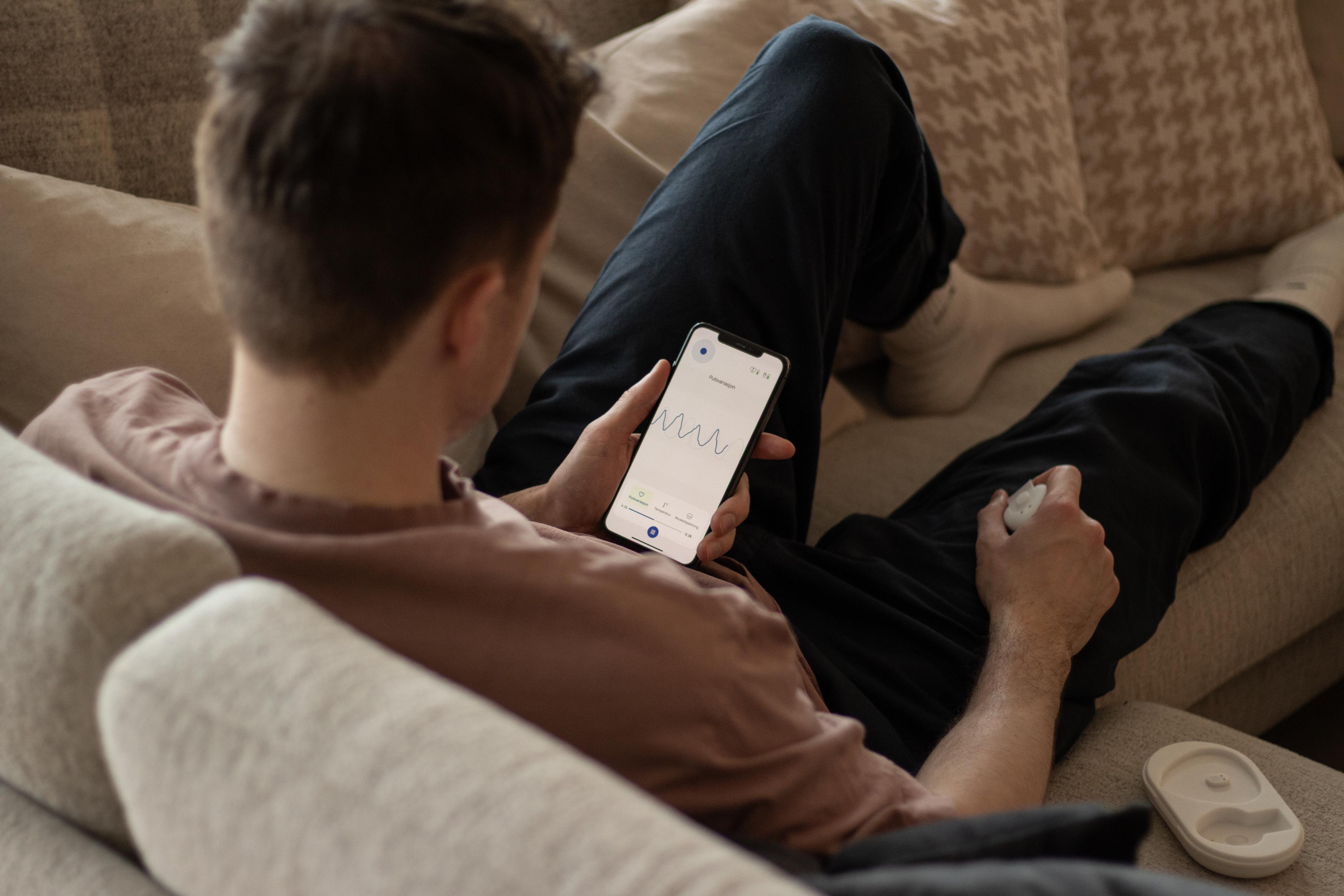 Cenli is a home-based biofeedback device to help you manage stress