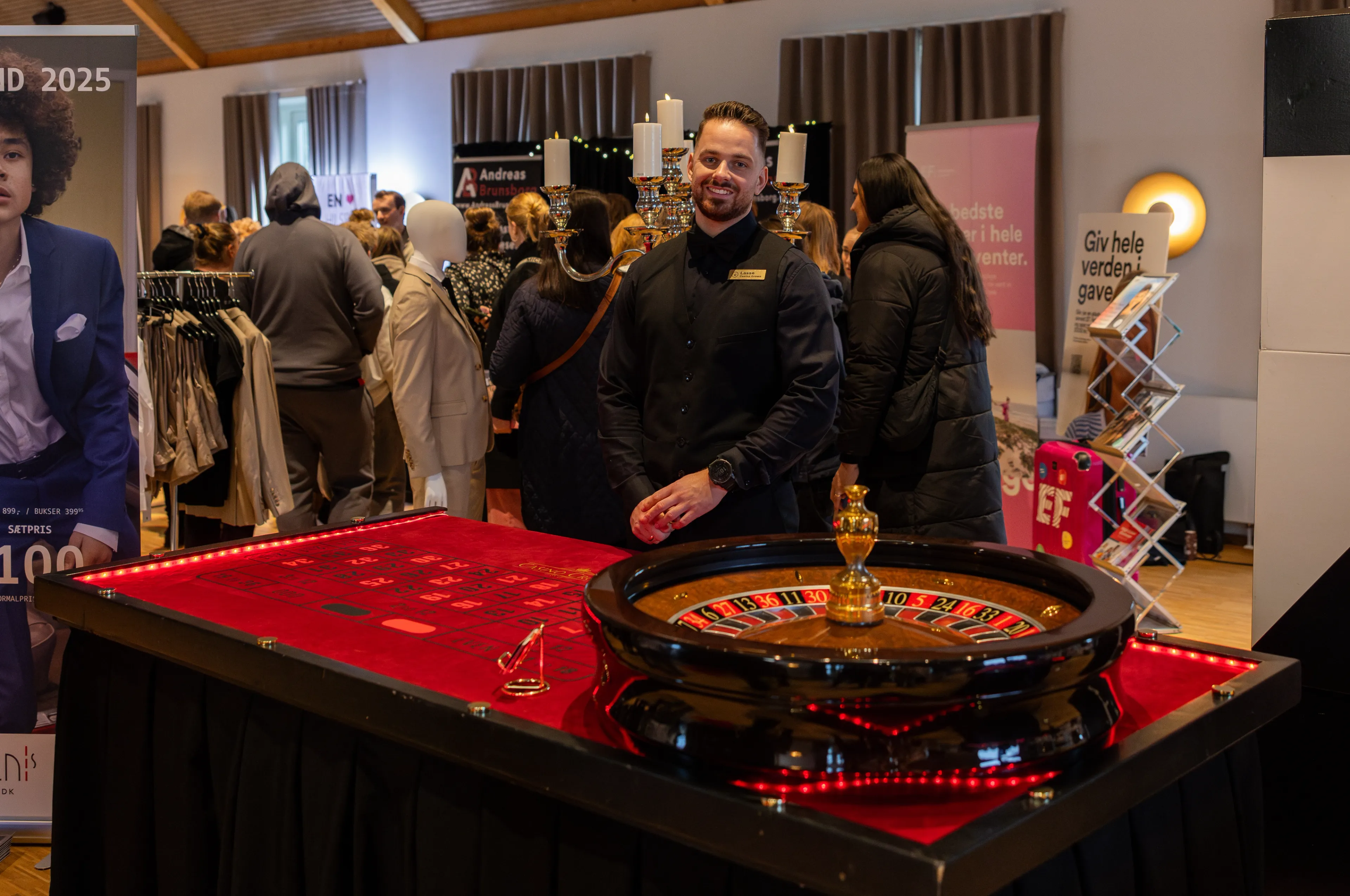 casino-host