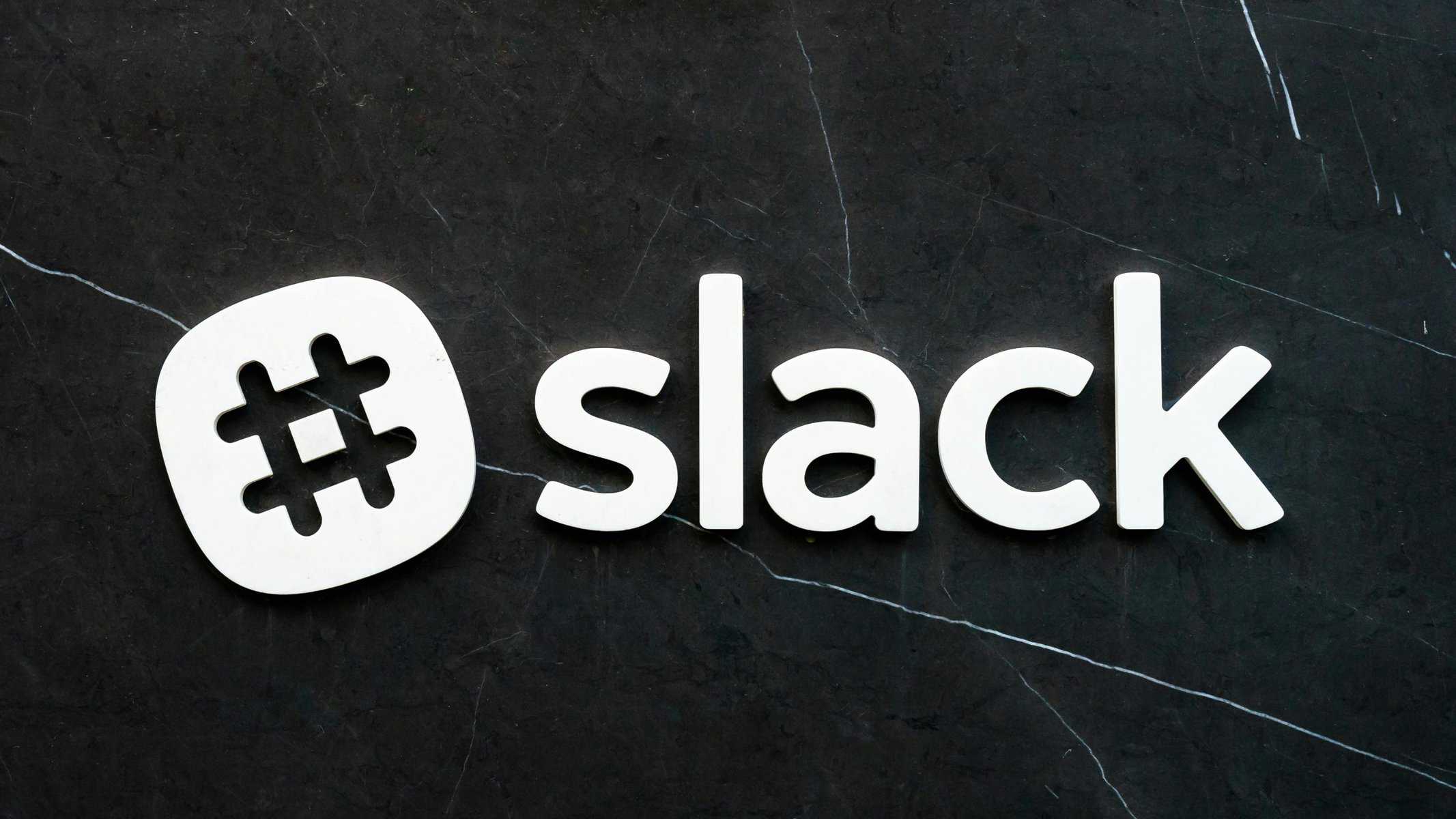 slack avis