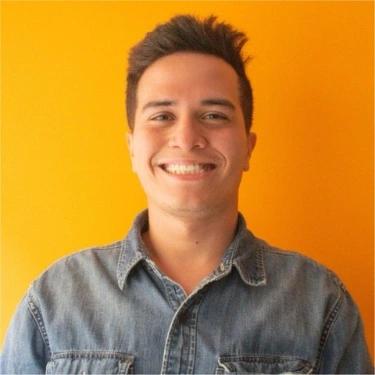 Portrait of Johander Campos, Software Engineer"