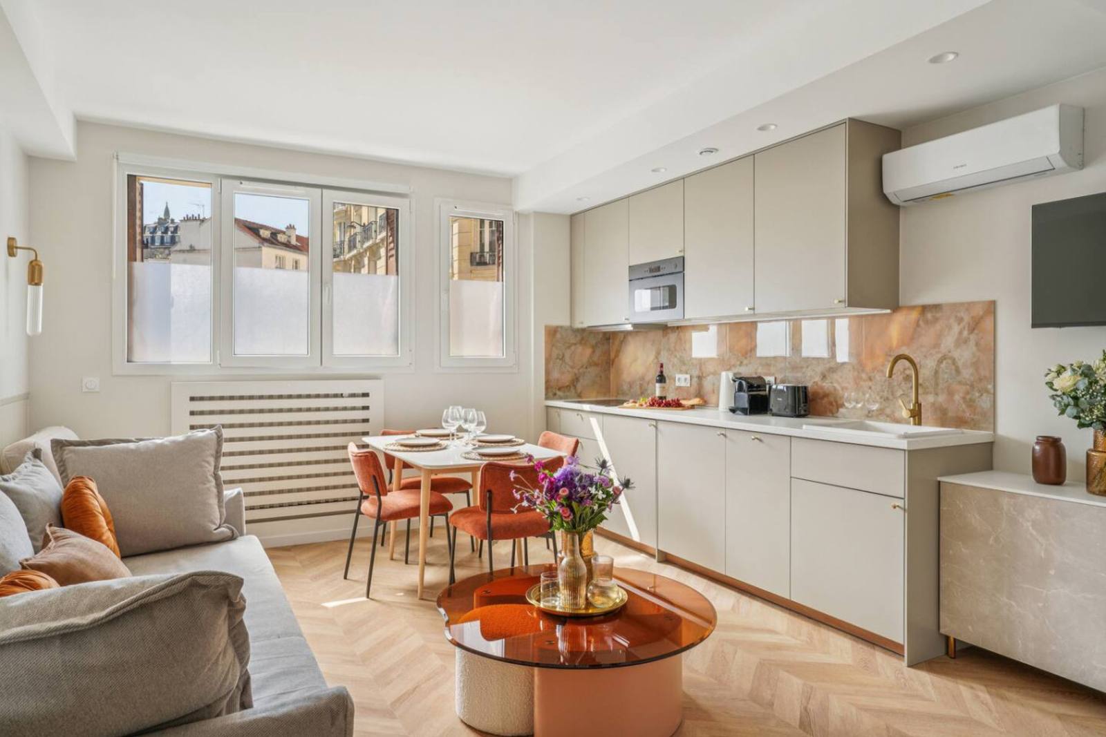 Lavie Maison : Cozy AC Fontaine — main view