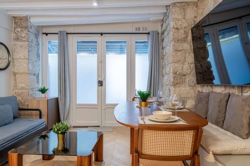 Lavie Maison A/C & Jacuzzi