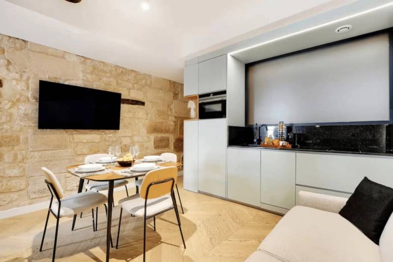 Lavie Maison : Prestige Near Place des Vosges — photo 5