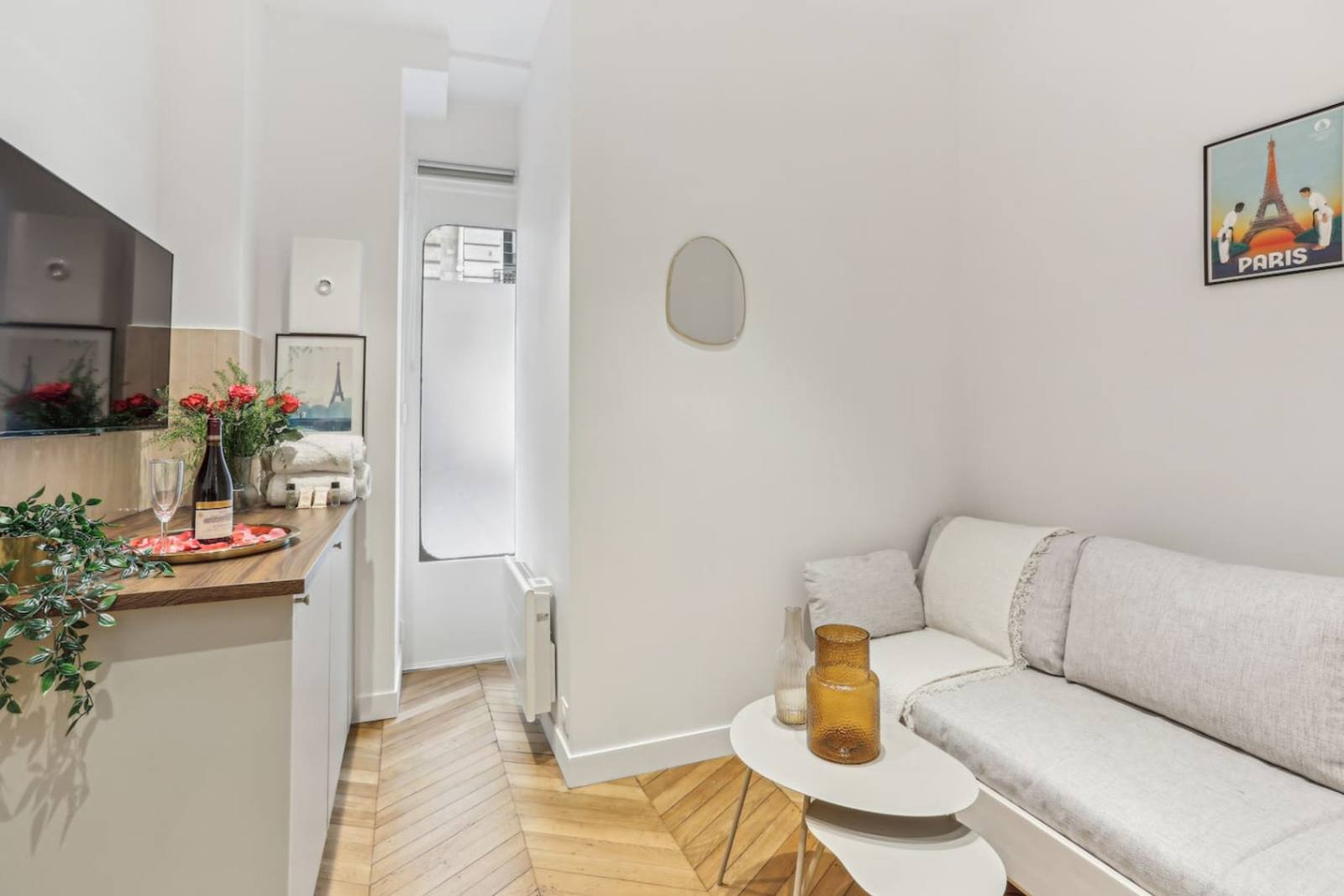 Lavie Maison : Hot Tub & AC Near Arc de Triomphe — main view