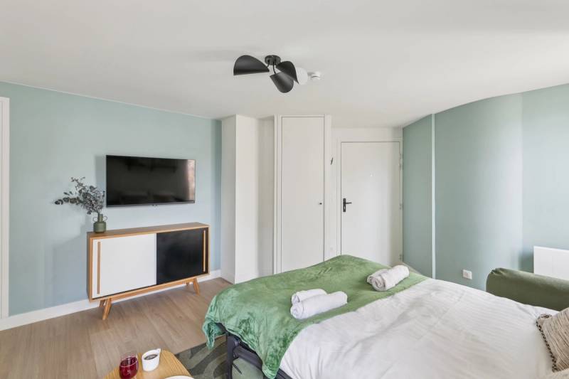 Lavie Maison : Spacious Studio near Montmartre — photo 4