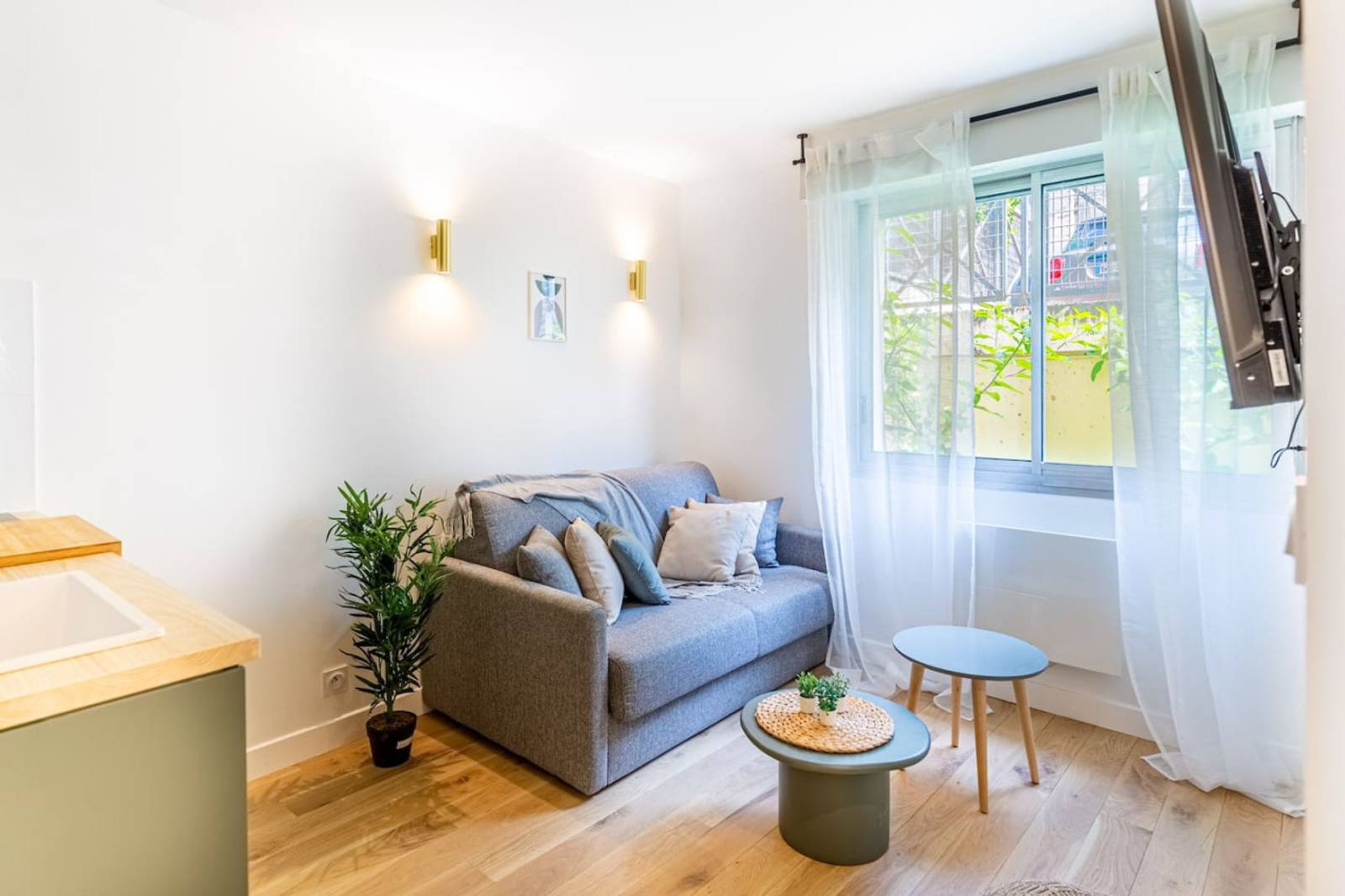 Lavie Maison: Studio Équipé — main view