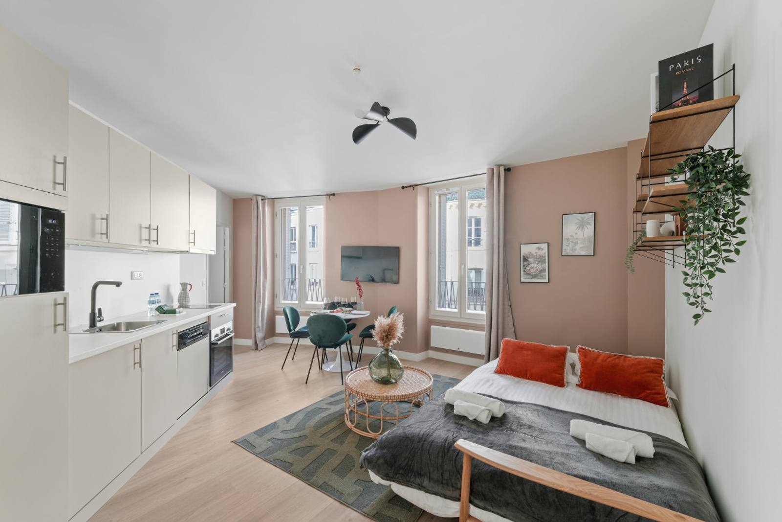 Lavie Maison : Apartment near Montmartre — main view