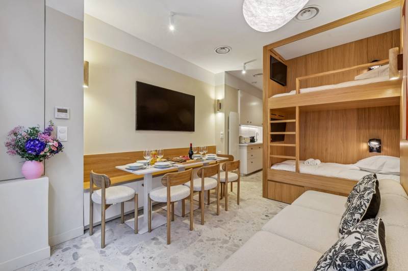 Lavie Maison : Design Suite & Hot Tub
