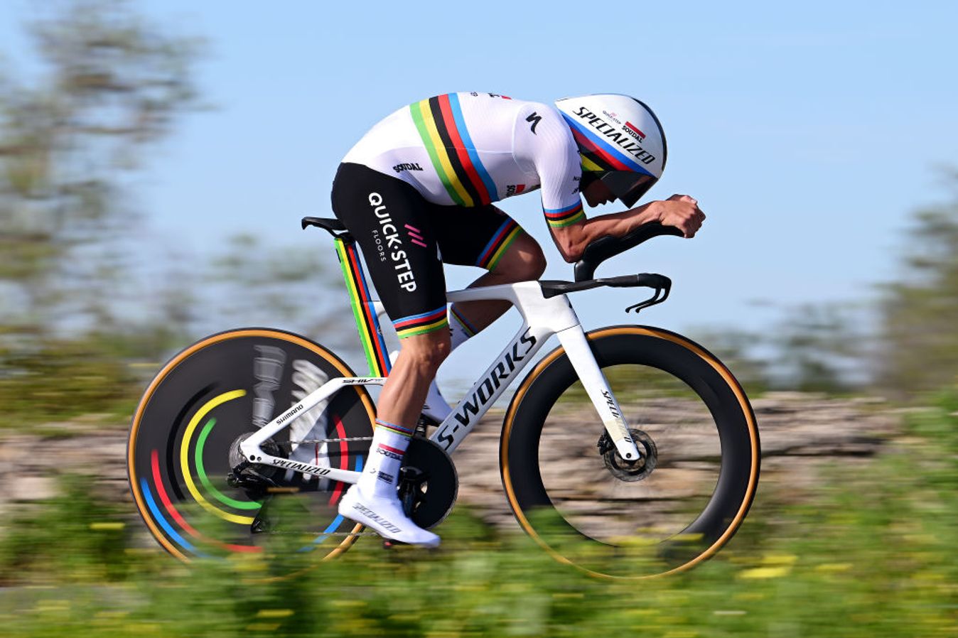 Evenepoel out on course