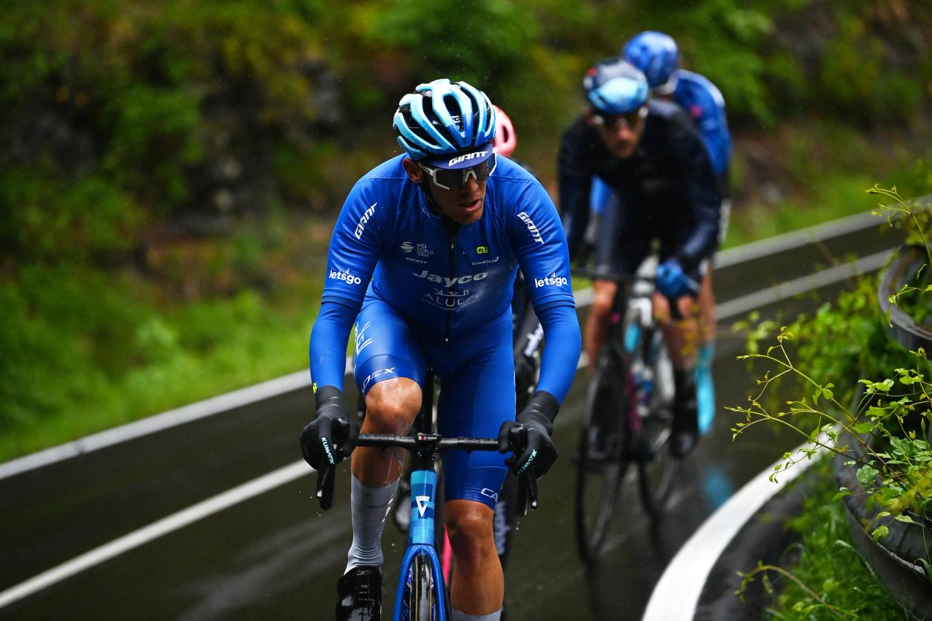 Alessandro De Marchi finished third on stage 10 of the 2023 Giro d’Italia in wet conditions. 
