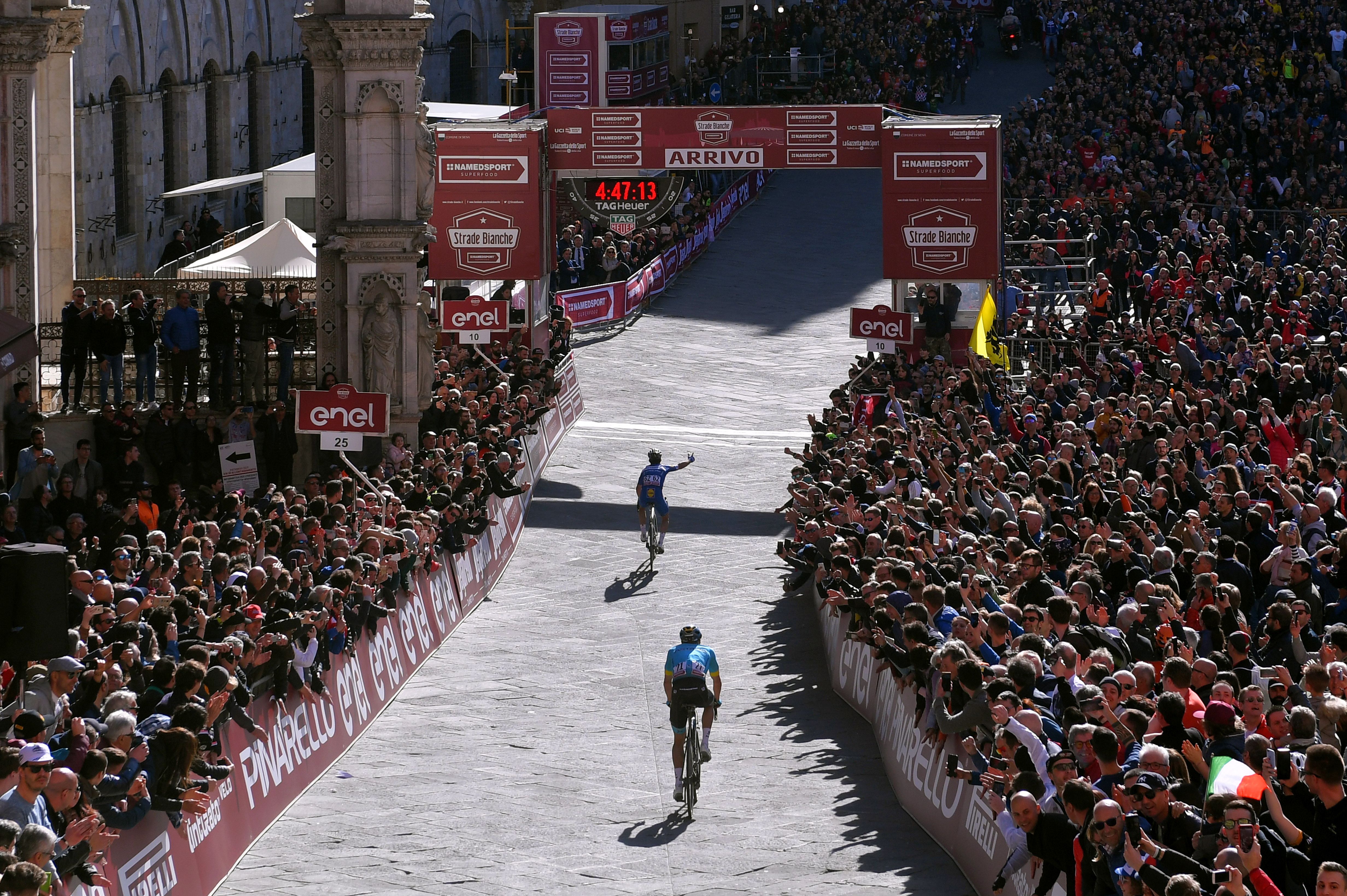 Flanders 2021: Alaphilippe é bicampeão mundial com ataque solo -  Bikemagazine