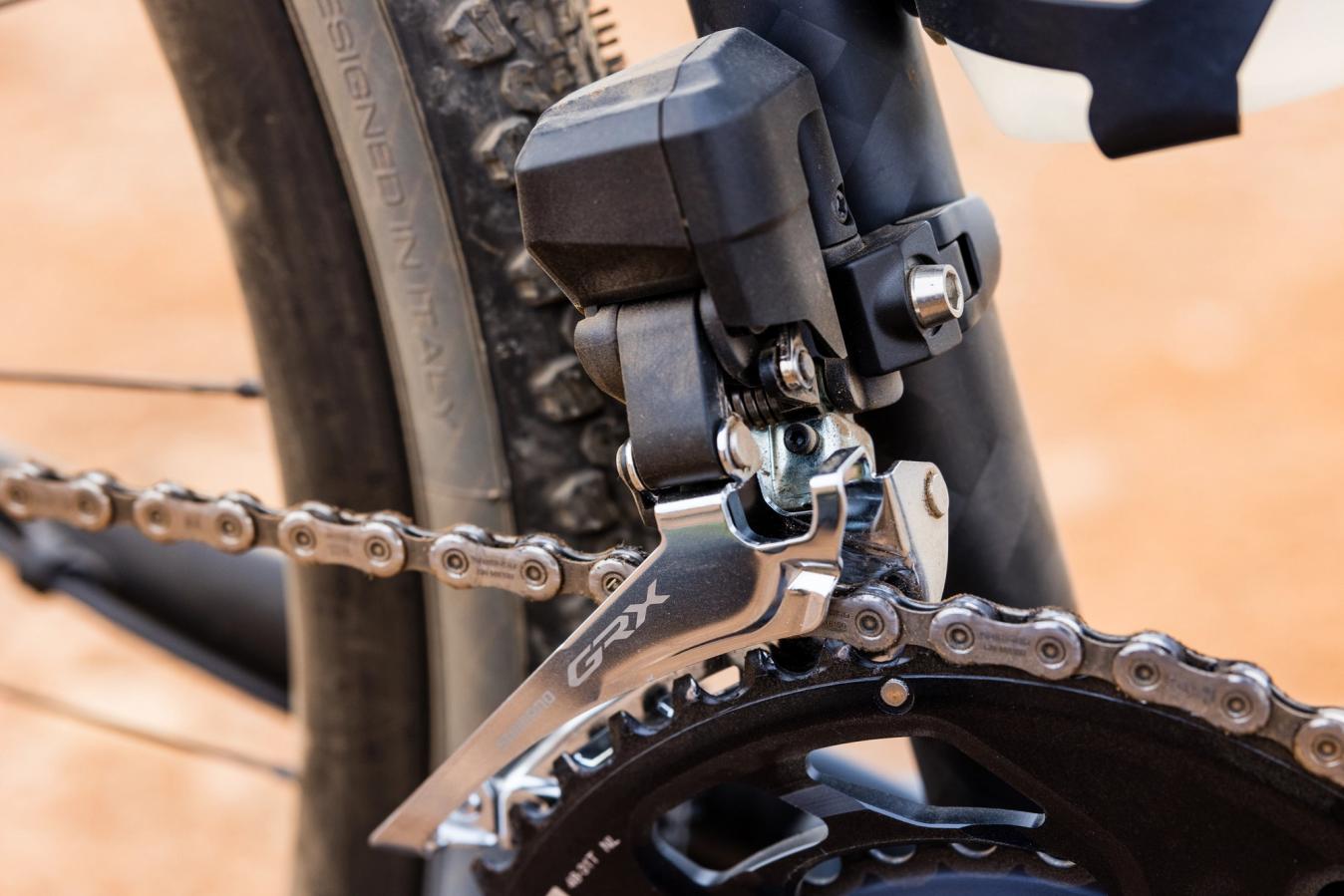 Semi-wireless shifting has arrived at the GRX groupset for the first time