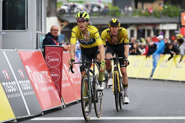 Primož Roglič beat Matteo Jorgenson to win stage 7 of the Critérium du Dauphiné