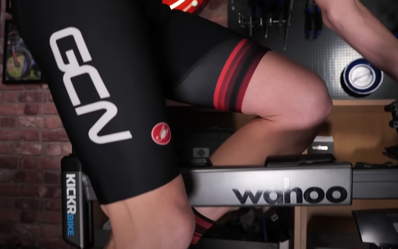 With a shorter crank the knee doesn't flex as high, allowing a rider to get into a more aerodynamic position