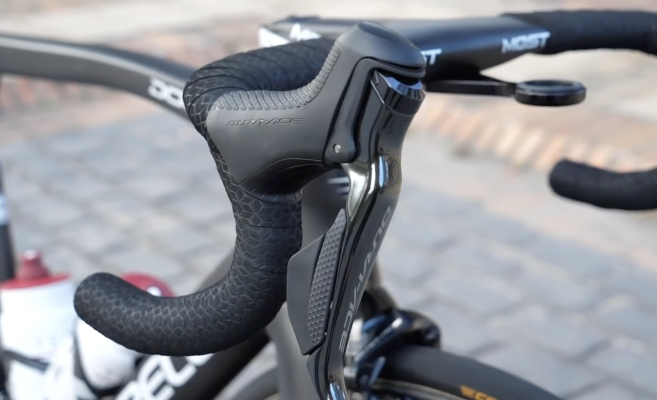 Thick, double-wrapped bar tape absorbs road buzz