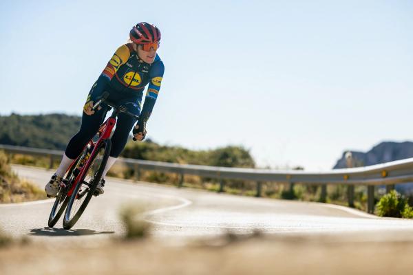 Ellen van Dijk returned to racing in Spain this week