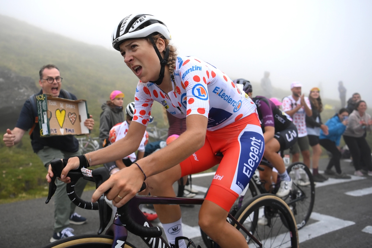 Yara Kastelijn had a spell in the polka-dot jersey at the Tour de France Femmes, sporting it here on the Col du Tourmalet
