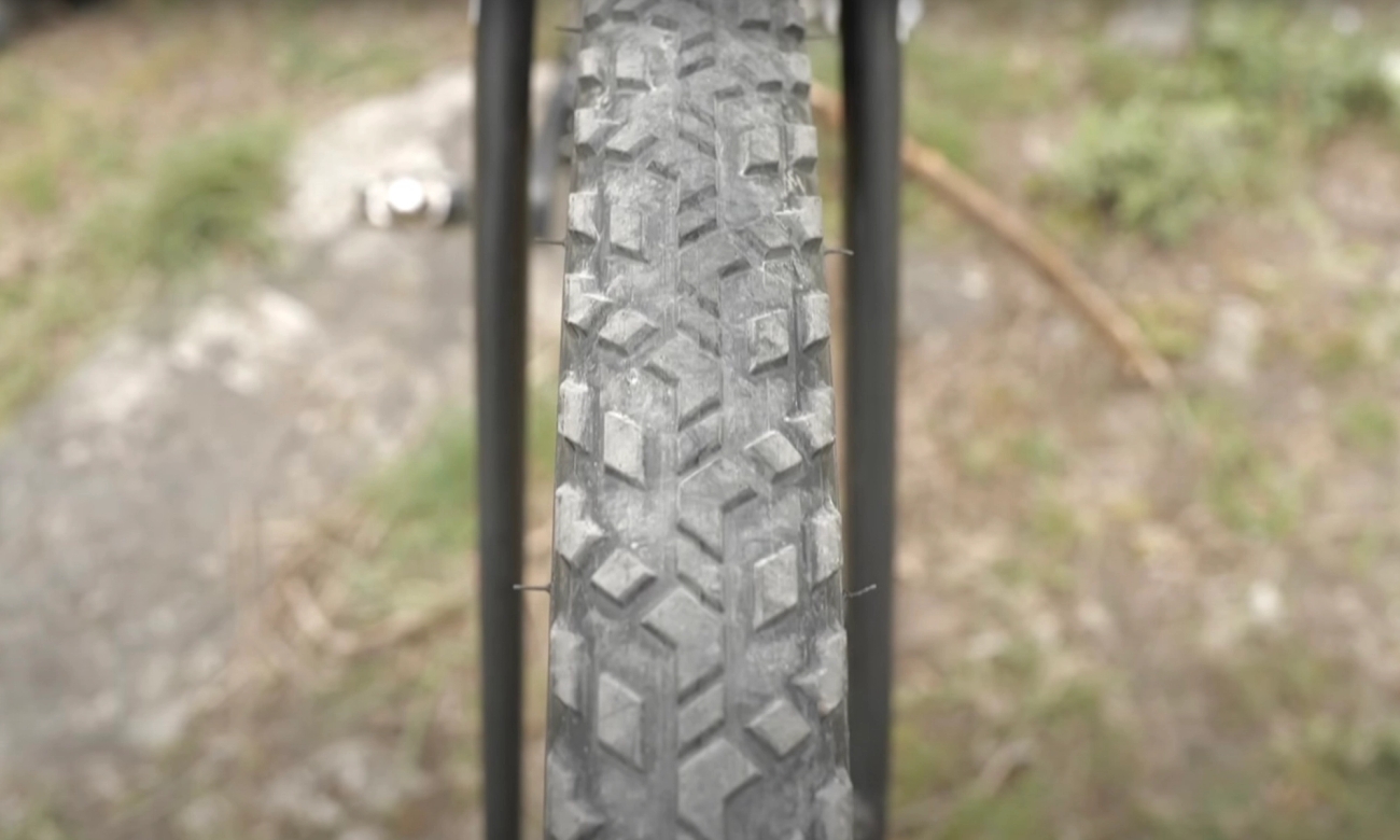 Pirelli Cinturato tyres are on the aggressive side for a gravel tyre offering increased grip and protection on the more demanding sections of the route