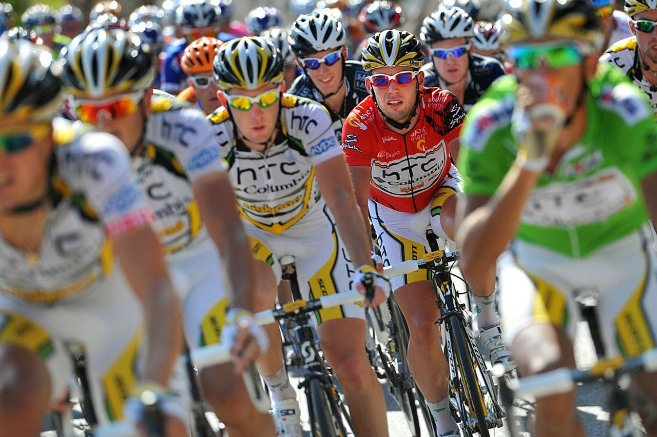 Mark Cavendish was the inaugural wearer of the maillot rojo, brought in in 2010