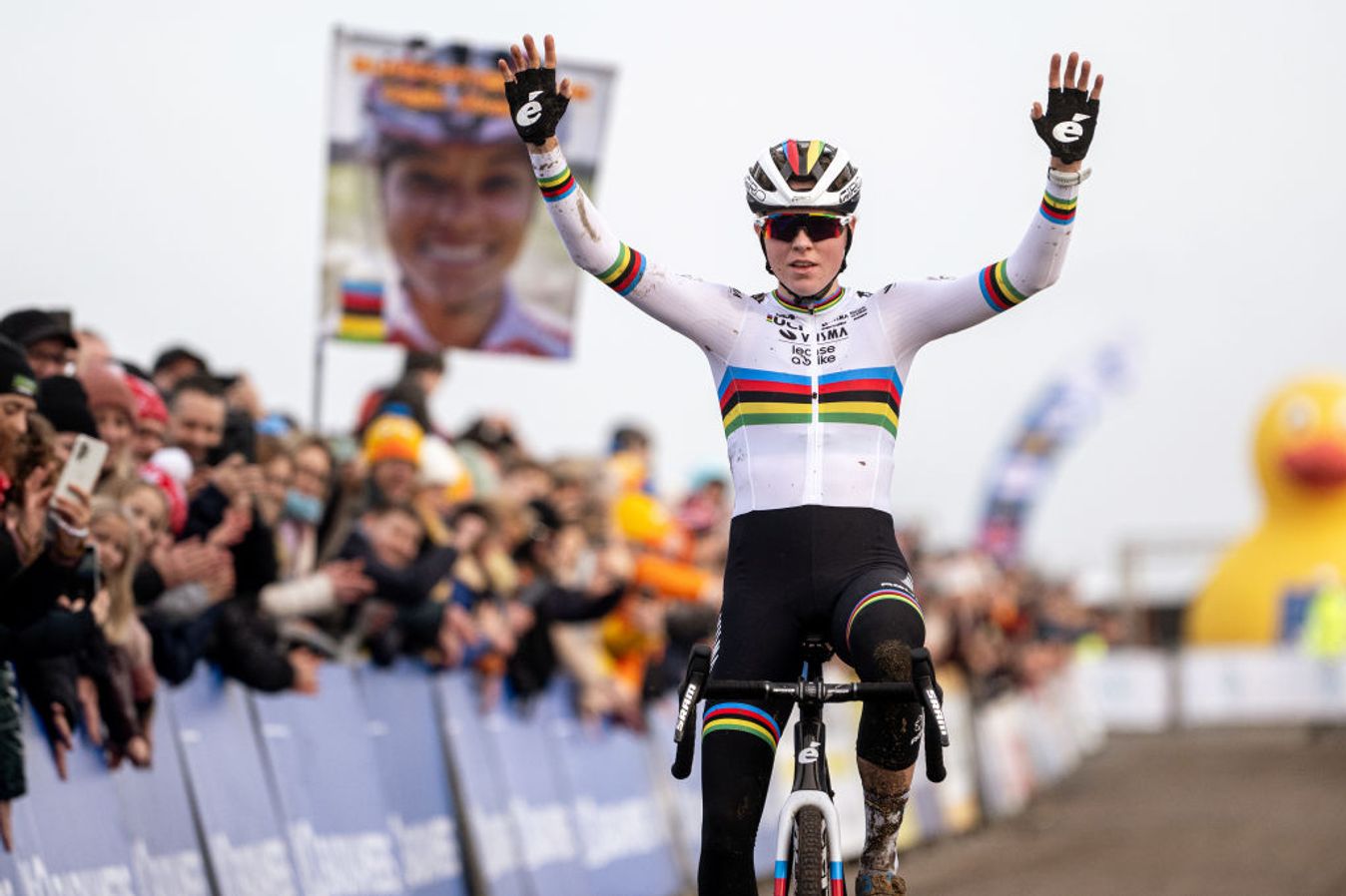 Fem van Empel starts her road season off the back of a truly dominant cyclo-cross campaign