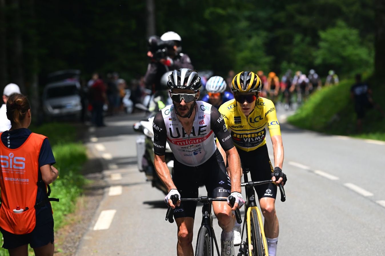 Adam Yates off the front with Jonas Vingegaard at the Critérium du Dauphiné