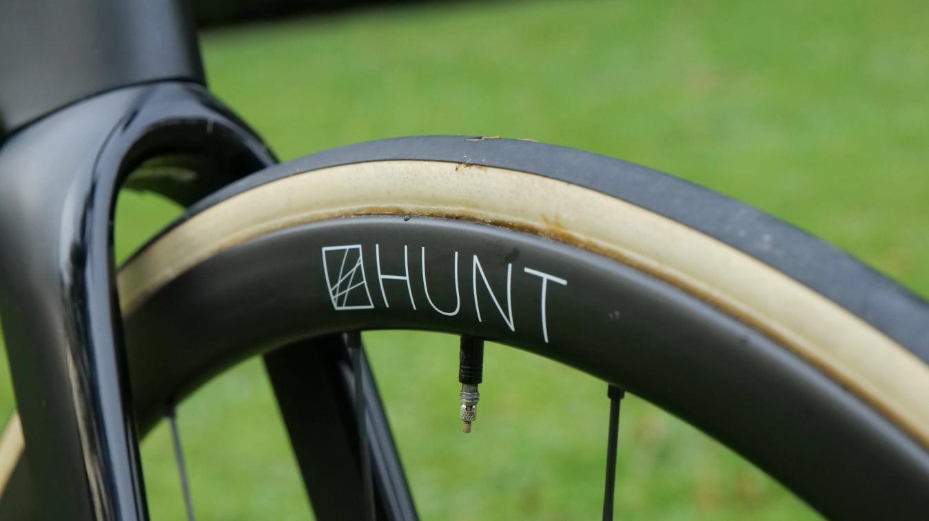 Forget road tyres, Feather used the Vittoria Pista track tyre which is ridiculously lightweight