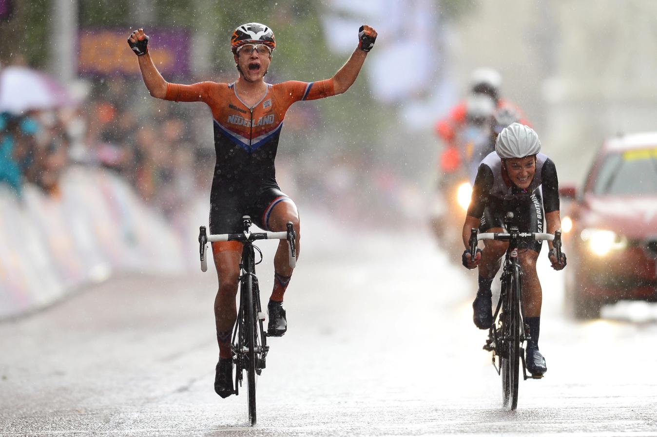 Marianne Vos winning the London 2012 Olympic road race ahead of Lizzie Deignan