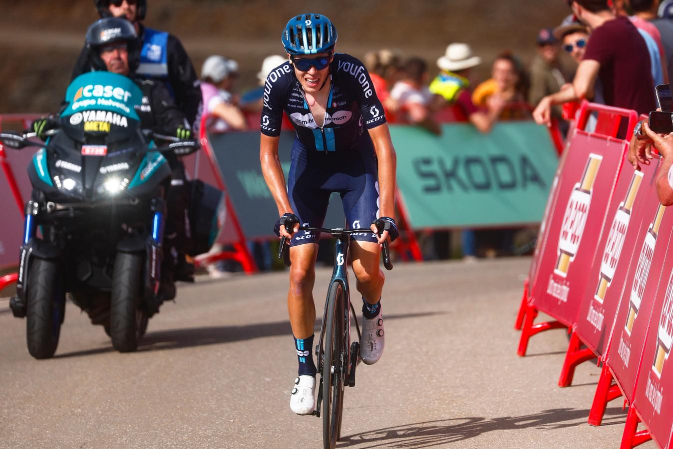 Grand Tour debutant Max Poole fights to the finish on stage 6 of the 2023 Vuelta