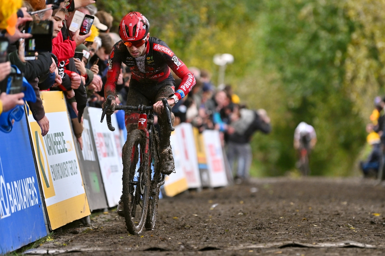 Superprestige Niel: Eli Iserbyt capitalises on Joris Nieuwenhuis ...