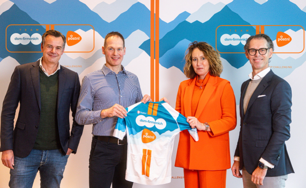 Iwan Spekenbrink (second from the left) shows off a 'glimpse' of the 2024 kit