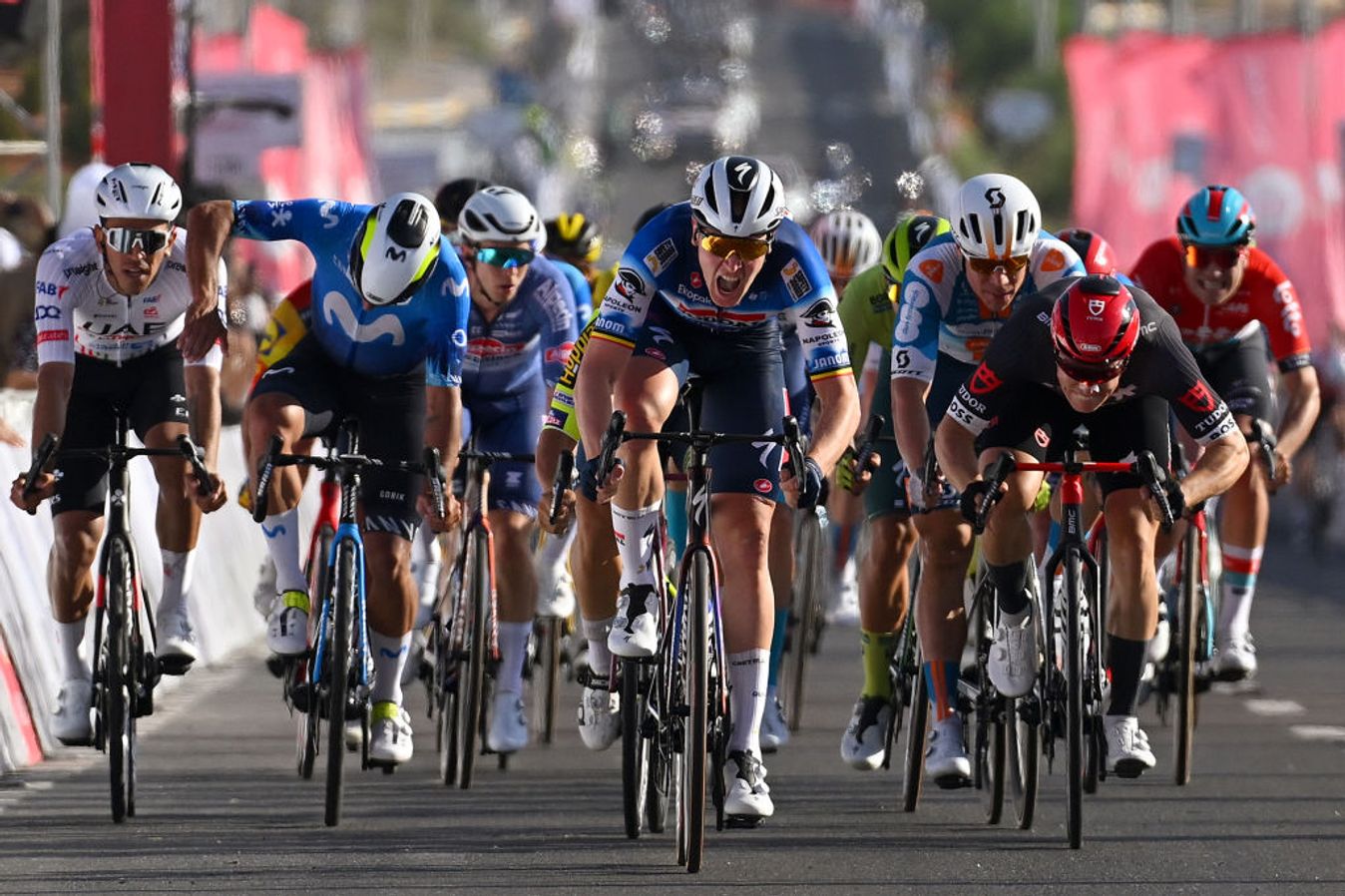 UAE Tour stage 1: Tim Merlier wins amid huge crash in home straight | GCN