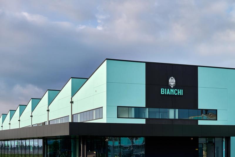 Bianchi apre un nuovo stabilimento nella sede italiana