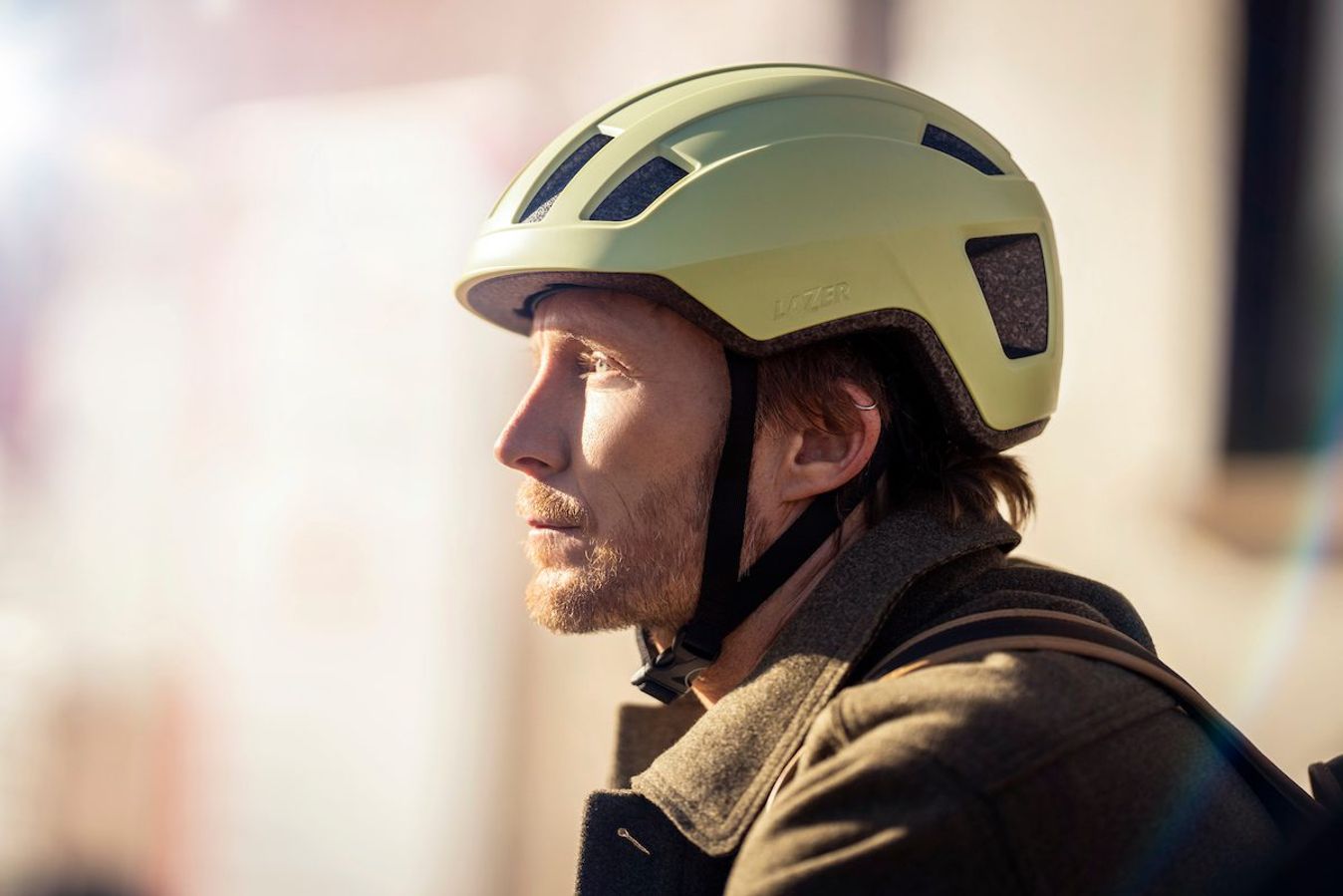 The helmet can be dismantled to recycle the separate components