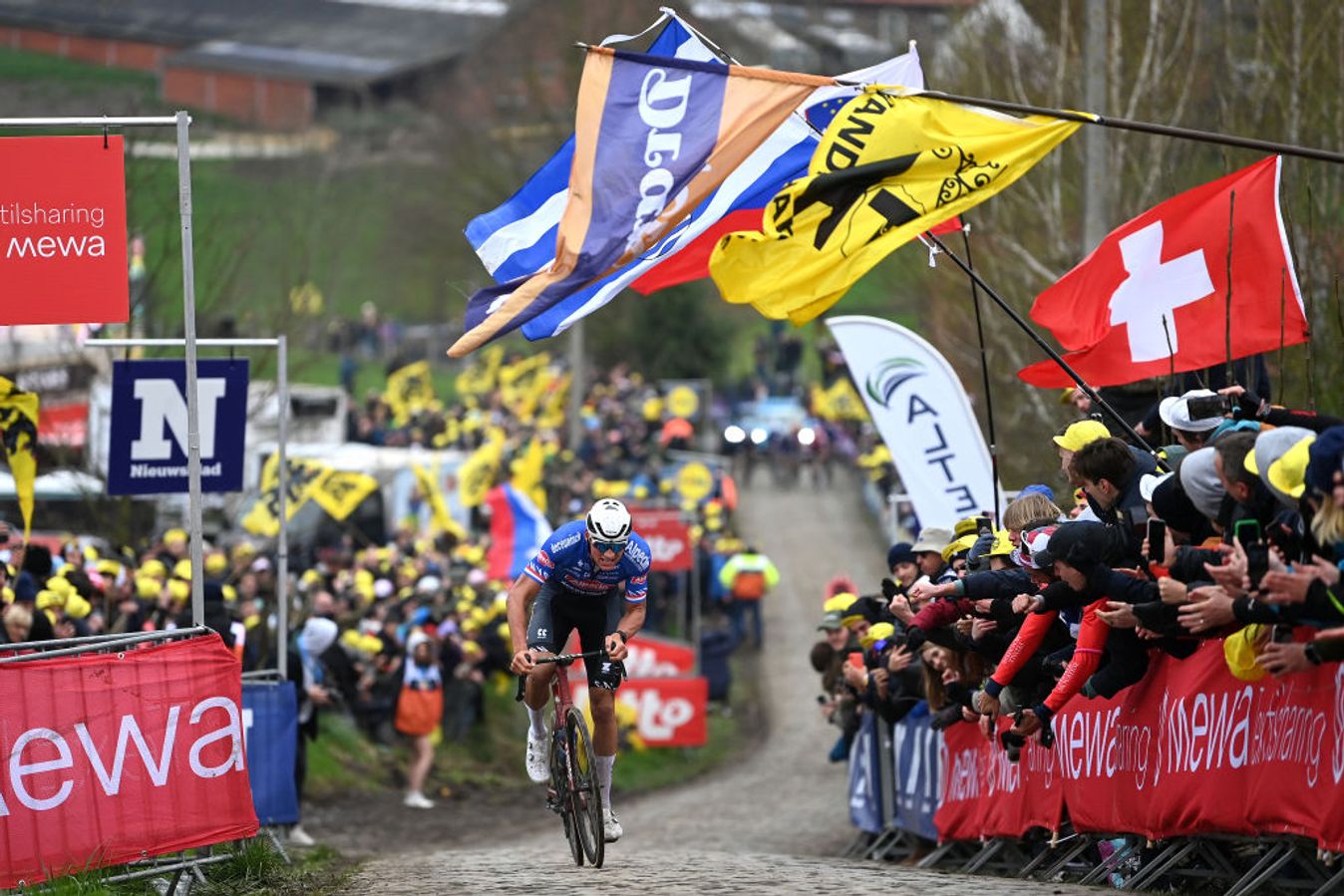 Mathieu van der Poel climbs the Paterberg in the 2023 Tour of Flanders