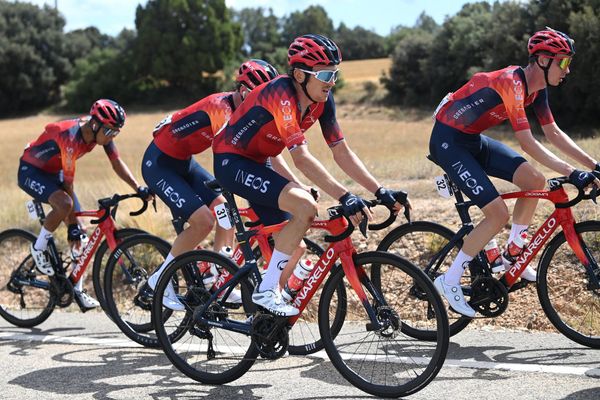 Geraint Thomas (Ineos Grenadiers) suffers on stage 6 of the Vuelta a Espana