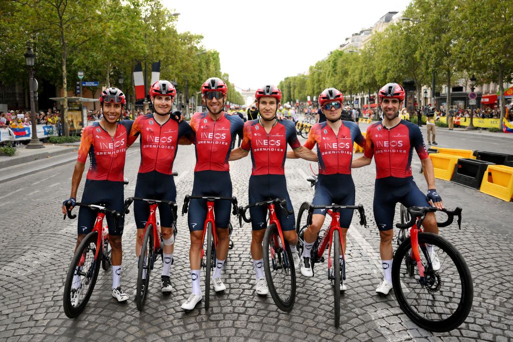 Ineos cycling cheap team giro