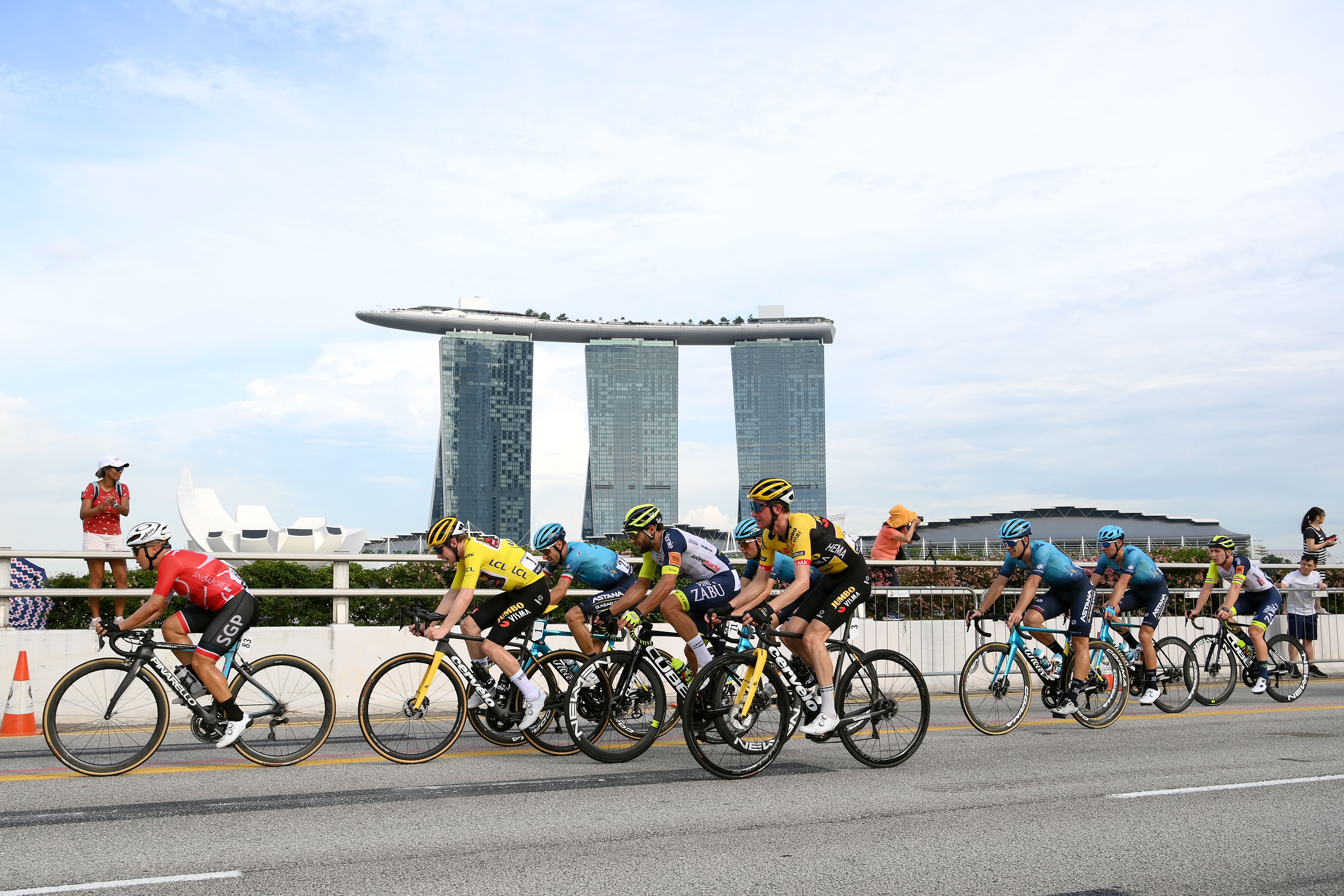 Race Highlights - Singapore Criterium 