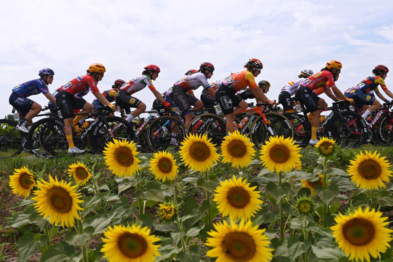 Stage 6 of the Tour de France Femmes avec Zwift
