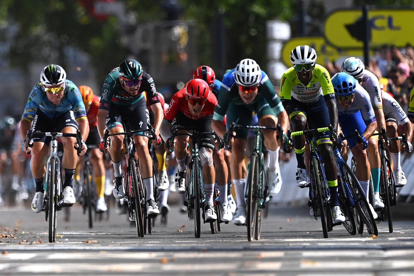 Mark Cavendish may have won stage 7 had it not been for gear issues