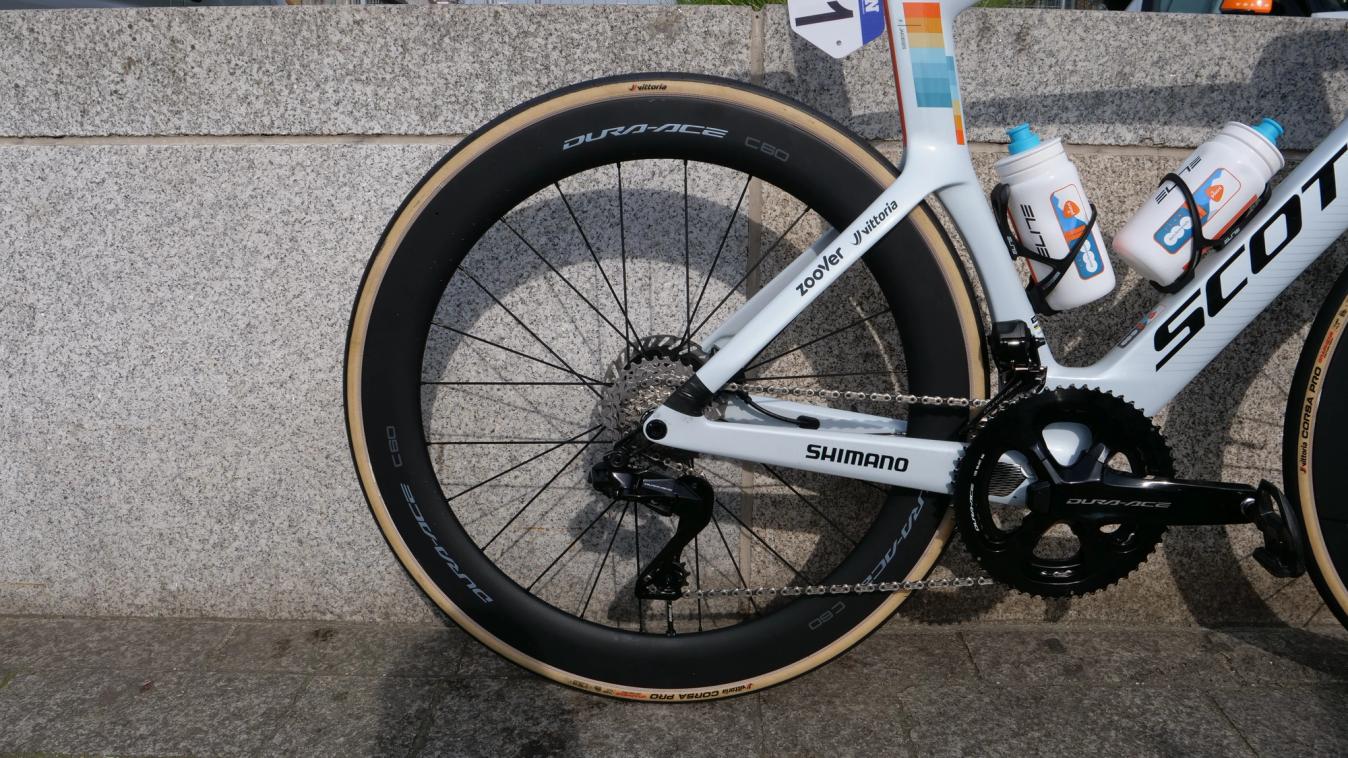 Jakobse's bike was fitted with 26mm tyres which are now some of the narrowest in the peloton