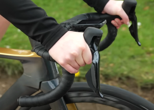 Hand position on the handlebars can help prevent numb hands