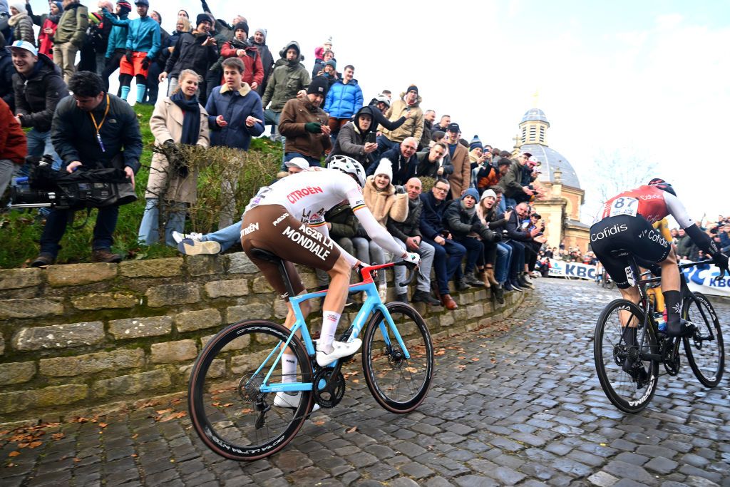 Omloop Het Nieuwsblad 2024 Dates, Route & Rider Info Elite Men 24 February 2024 GCN Omloop Het Nieuwsblad 2024 Dates, Route & Rider Info Elite Men 24 February 2024 GCN