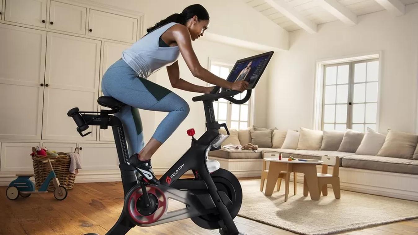 Peloton gives you access to workouts both on and off the bike