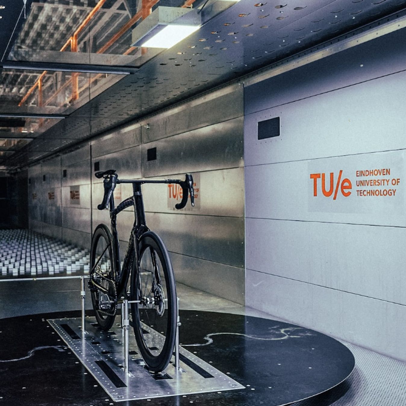 Classified has tested the set-up in a wind tunnel at the Eindhoven University of Technology