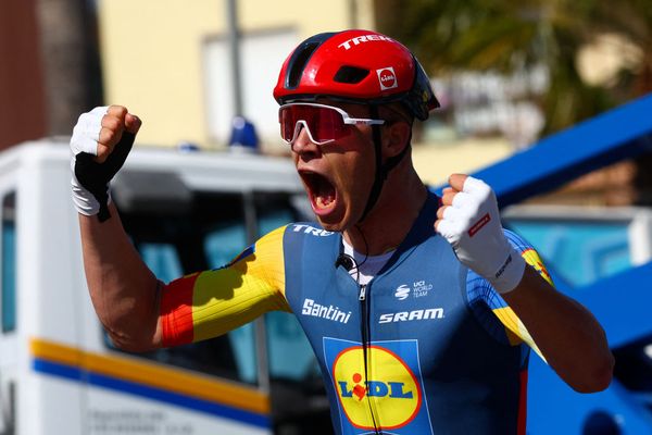 Jonathan Milan (Lidl-Trek) wins stage 4 of the 2024 Giro d'Italia