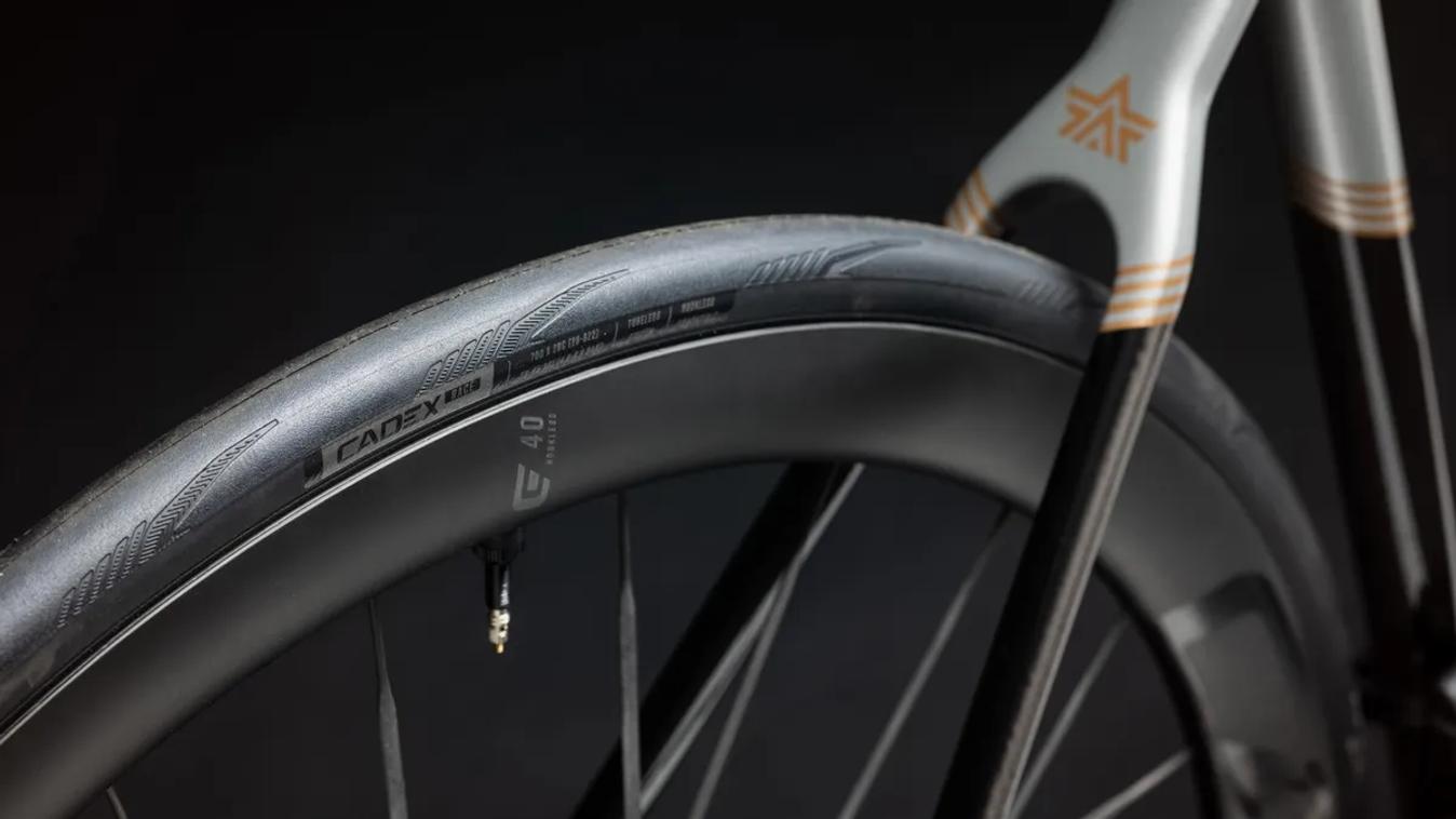 The Race GC is a tubeless tyre