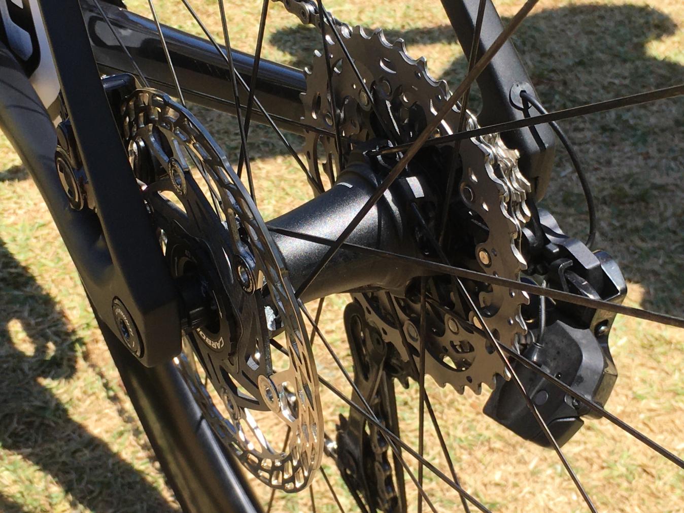 ENVE has unveiled new Innerdrive hubs for its SES wheels